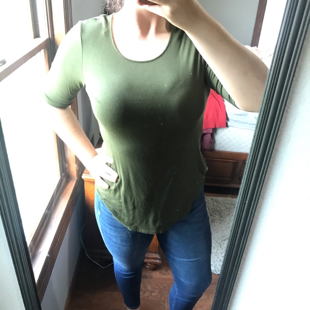 Bobbie Brooks Army Green Top - Picture 2 of 4